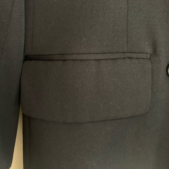 Casual Corner Navy double breasted blazer. - Picture 4 of 6